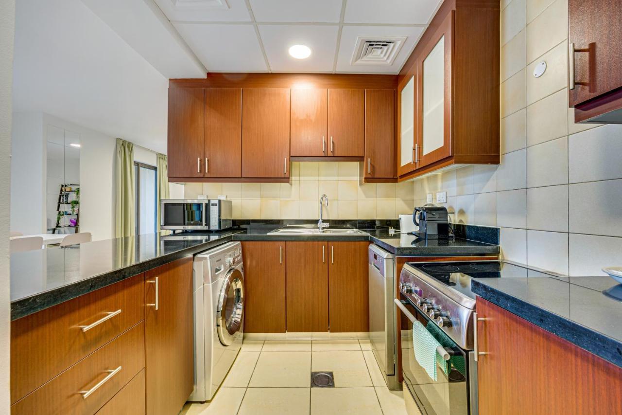 Big Apartment In Murjan, Jbr, Near The Beach Дубай Екстериор снимка