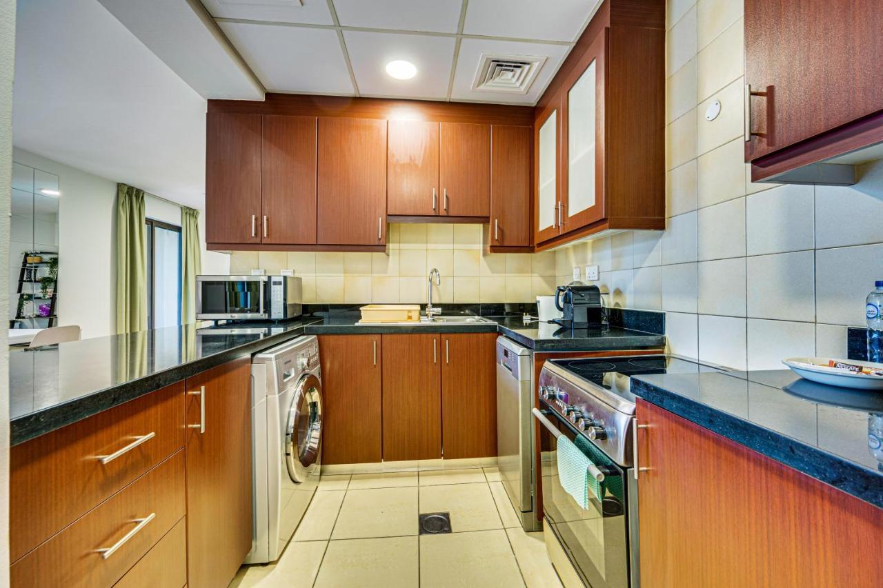 Big Apartment In Murjan, Jbr, Near The Beach Дубай Екстериор снимка